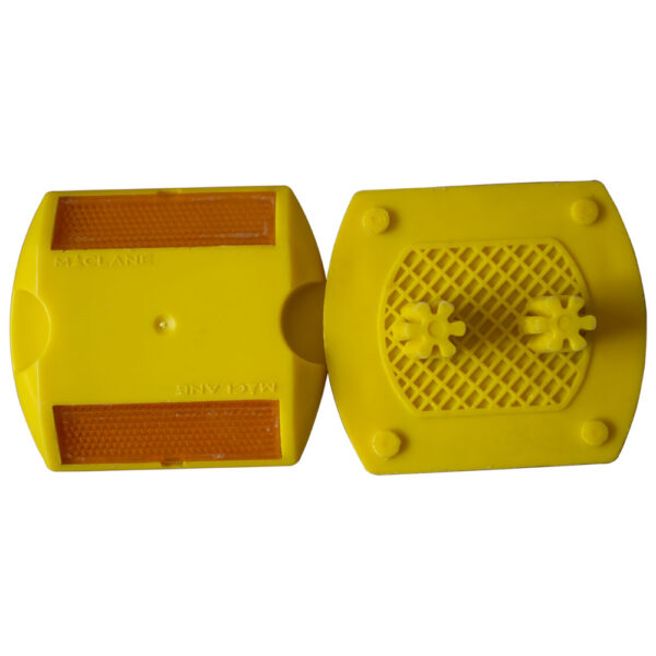 Maclane Plastic Road Stud With Shank